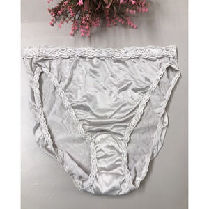 Vintage Lady Manhattan Satin Briefs White Lace Trim Women’s Sz 7